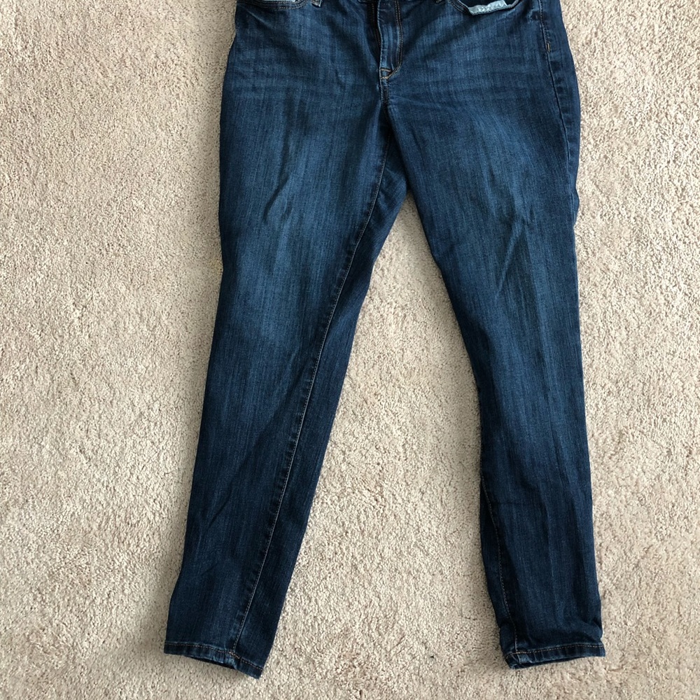 Jeans - Picture 2 of 3